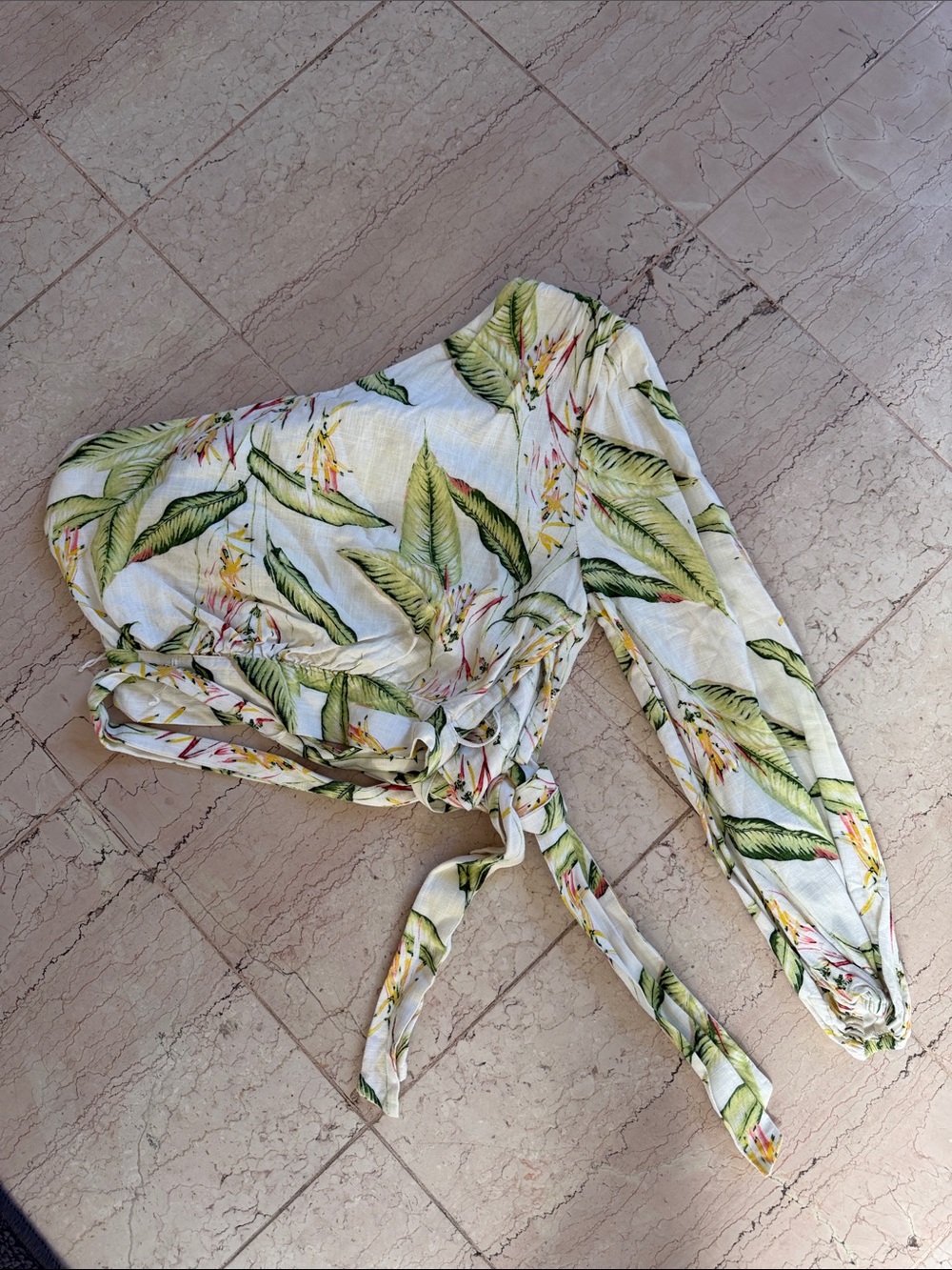 BCBGMaxAzria White Tropical Leaf Print one shoulder Crop Top